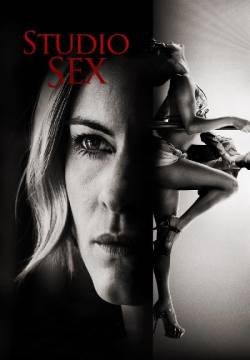 Annika Crime Reporter - Studio Sex